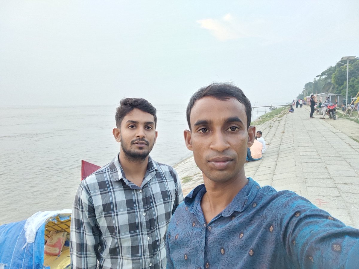 Yousuf388's tweet photo. জীবনে কিছু গোপনীয়তা থাকুক। কিছু ঝেড়ে ফেলা গল্প থাকুক। কিছু ভয়ংকর অভাব থাকুক। পরিপূর্ণ কোথাও তো প্রাপ্তির আনন্দ থাকে না.. https://t.co/EGzymXNjJi