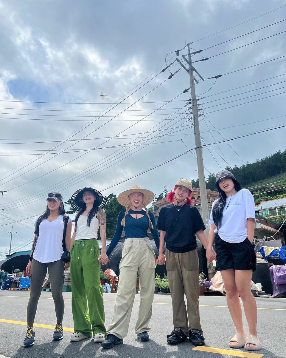 이끼지니 (@hanminjin5) on Twitter photo 