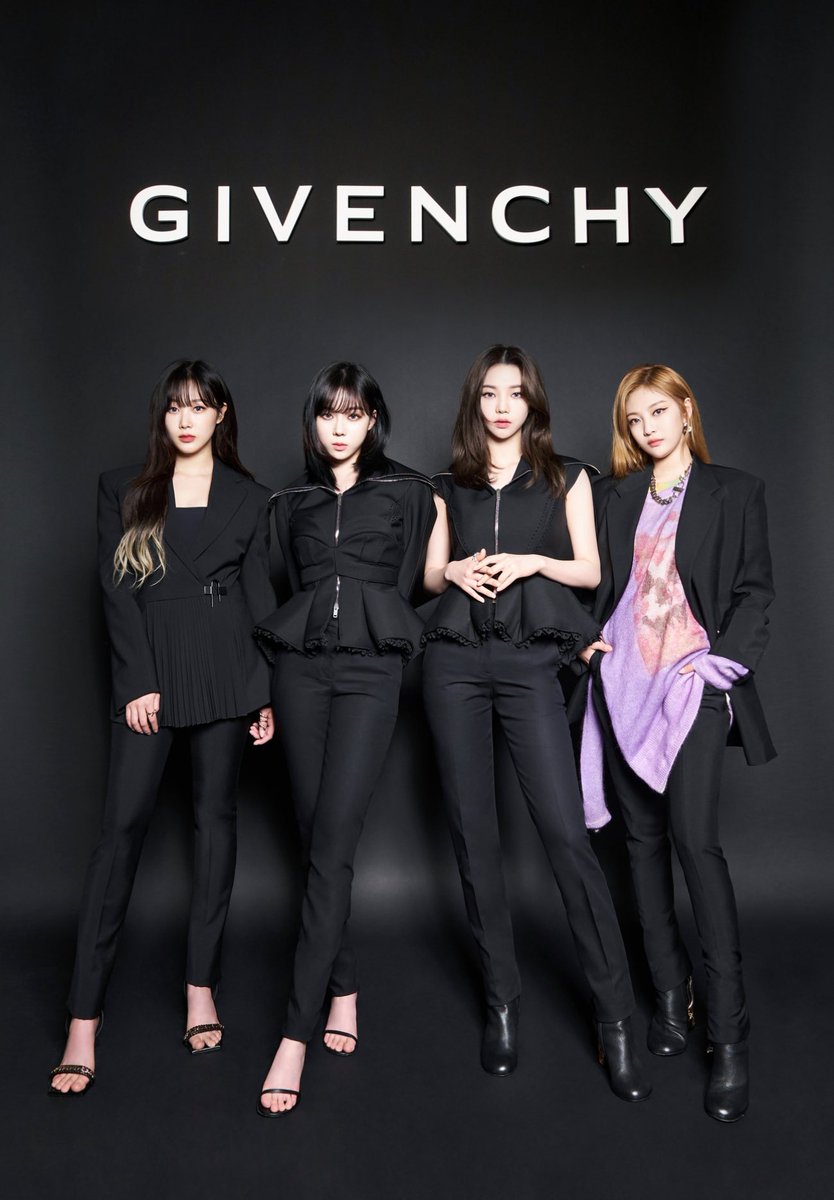 Image for ESPA attends Paris Fashion Week, France! A global fashion icon! Attend Givenchy SS23 Show & Offline Fan Event Announcement! https://t.co/EJeKwXbjbm aespa æspa Givenchy https://t.co/DEEuBCfa3p