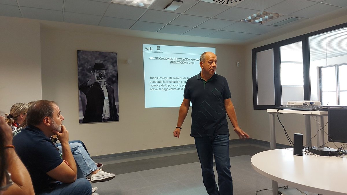 VuelaTorres's tweet photo. Retomamos las reuniones presenciales con los compañeros de @VuelaGuadalinfo. https://t.co/F1ShfE97W3