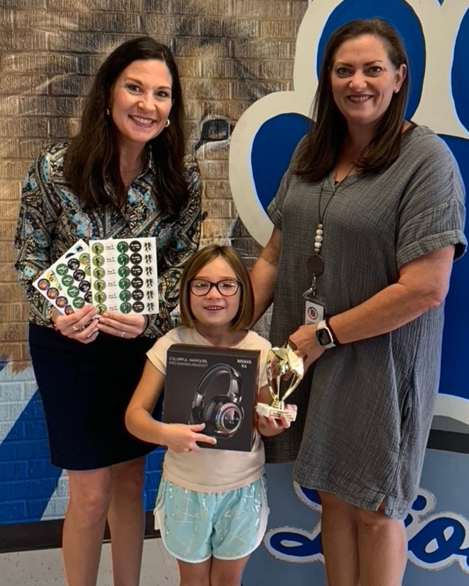 ImagineLearning's tweet photo. @ImagineLearning celebrates #Math success with school superintendent, staff, and students in Mississippi Student Recognition Tour! 🏆🥳⭐ Today, we give credit to the teachers who launched an aggressive math recovery effort using #ImagineMath and #ImagineMathFacts! https://t.co/TE7LWRnV0G