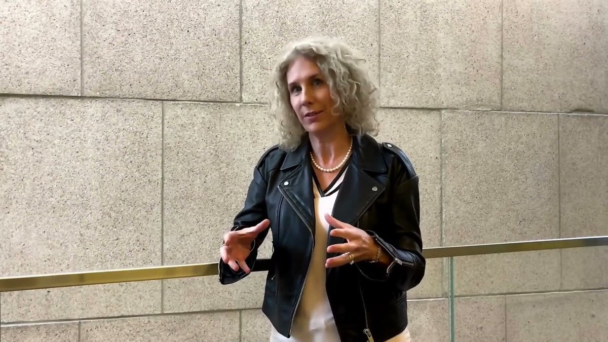 ucalgarynursing's tweet photo. "Social innovation is all about doing things differently and better than we have before to improve the lives of people in the community who we care about." @DrNLetourneau, professor, UCalgary Nursing and @UCalgaryMed #socialinnovationweek  https://t.co/72BSTSfS8O https://t.co/rSd3D0Zv8E