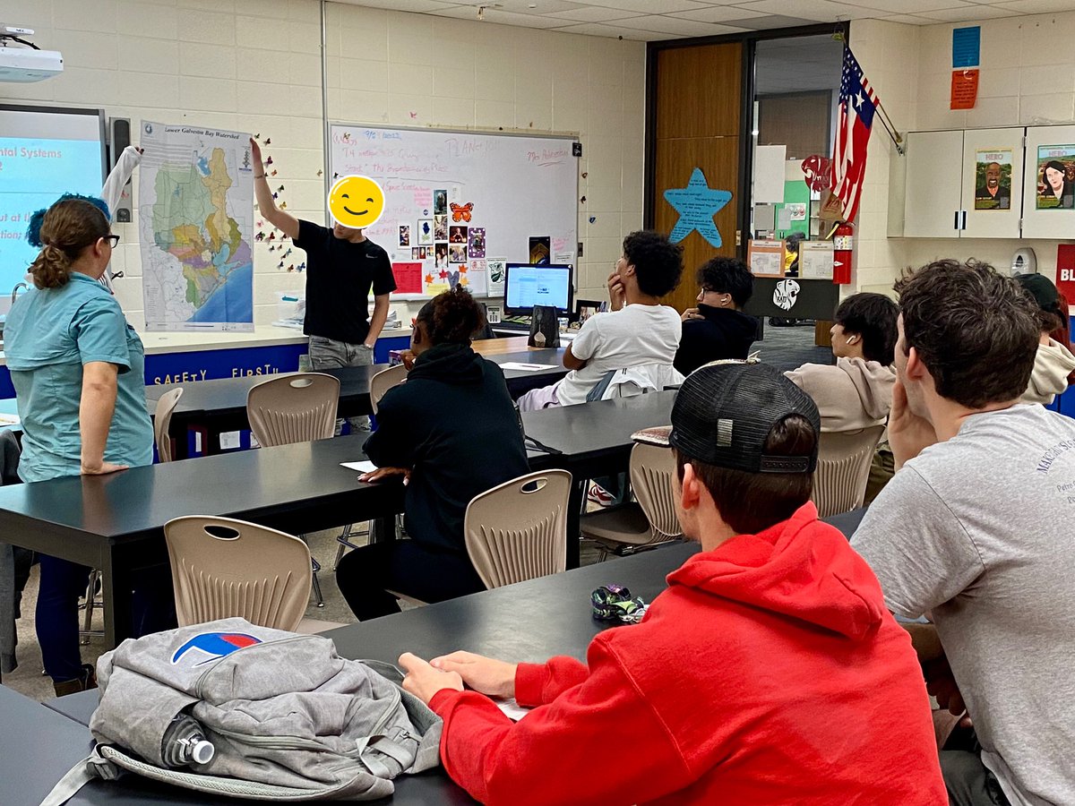 Kelly Knight tweet media