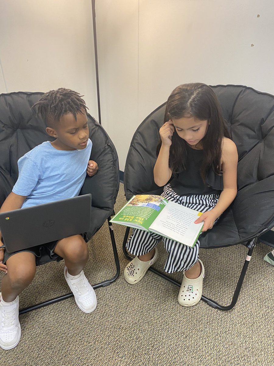MrsRobersonCFB's tweet photo. I spy great work happening in the world of literacy with our @McKamyElem teachers and students! Keep it up Trailblazers!! 💫 @mpruitt1 @rlangston731 @CFBISD #cfbproud https://t.co/Z5LrdVbMrn