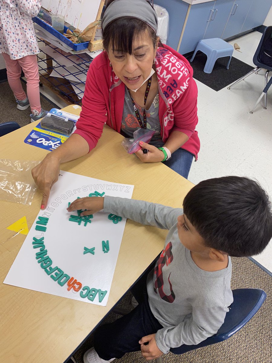MrsRobersonCFB's tweet photo. I spy great work happening in the world of literacy with our @McKamyElem teachers and students! Keep it up Trailblazers!! 💫 @mpruitt1 @rlangston731 @CFBISD #cfbproud https://t.co/Z5LrdVbMrn