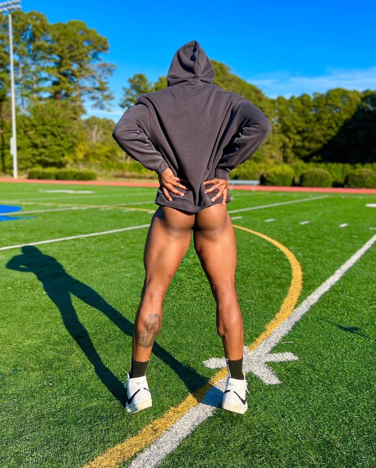 Watch the mother fucking body 🚀's leaked NSFW photo on TwXstars