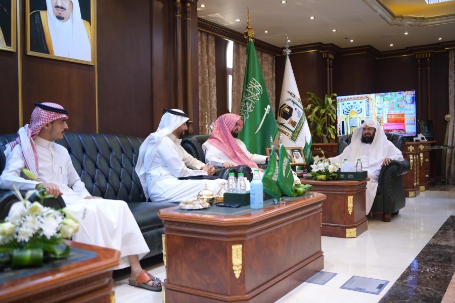 خلال مناقشته أبرز المستجدات الإعلامية بوكالة المسجد النبوي.. الرئيس العام يحث على تكثيف إبراز جهود القيادة الرشيدة في خدمة زوار مسجد رسول الله ﷺ

gph.gov.sa/index.php/ar/c…