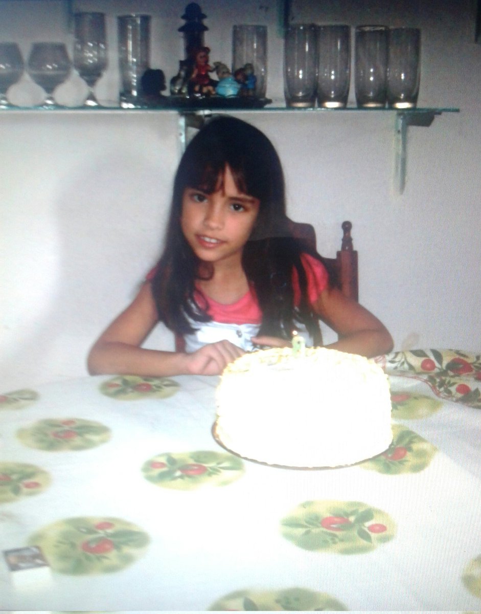 LocDirectioners's tweet photo. @SanMemero 8 años///// 18 años https://t.co/33YTOGXZRw