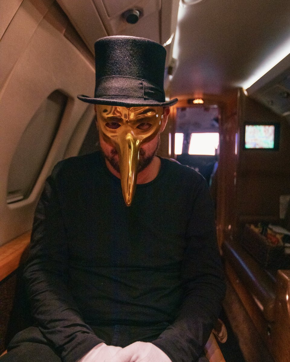 Claptone_ tweet picture