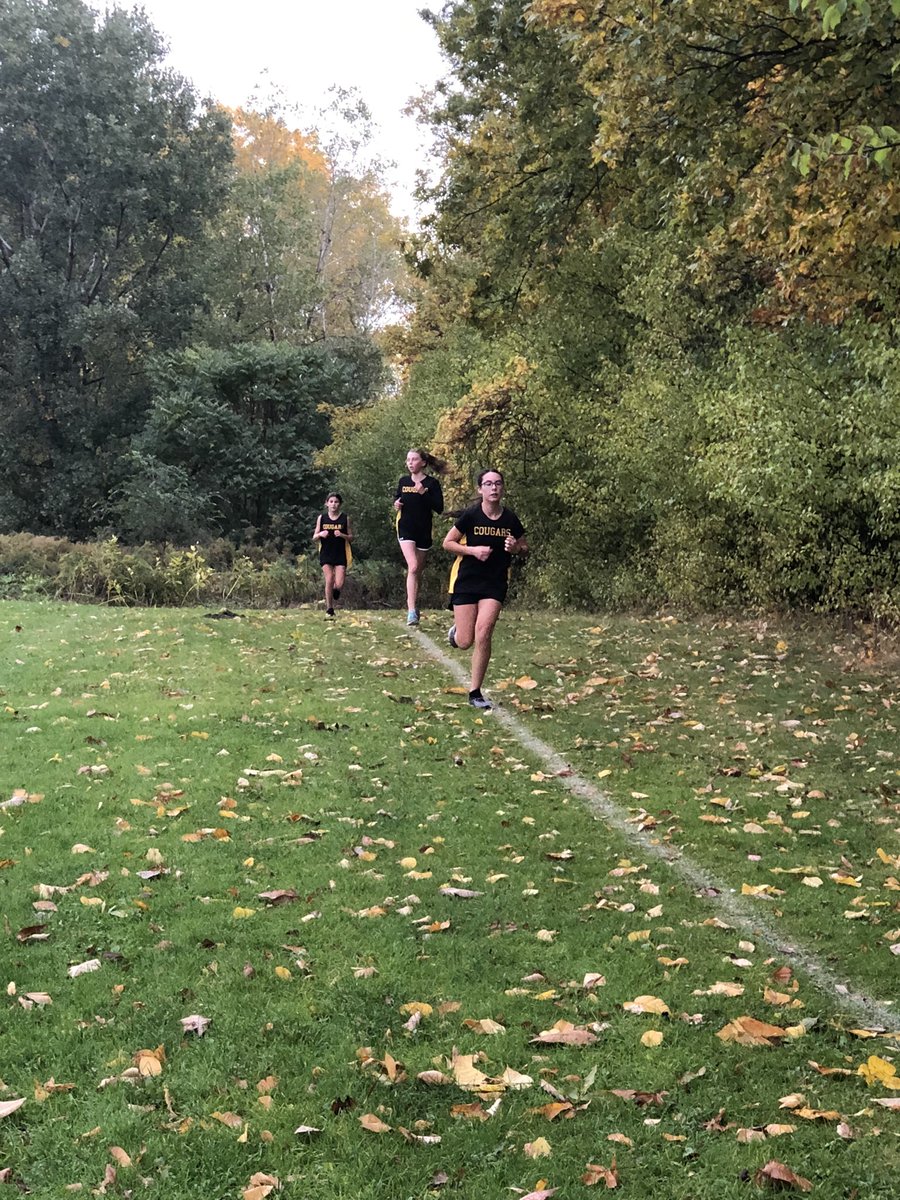 HFLEdTech's tweet photo. Mother Nature stopped the rain for a competitive race against both Pittsford teams. Great job tonight, Cougars! #hflmodxc https://t.co/Wl2cpRjJyK