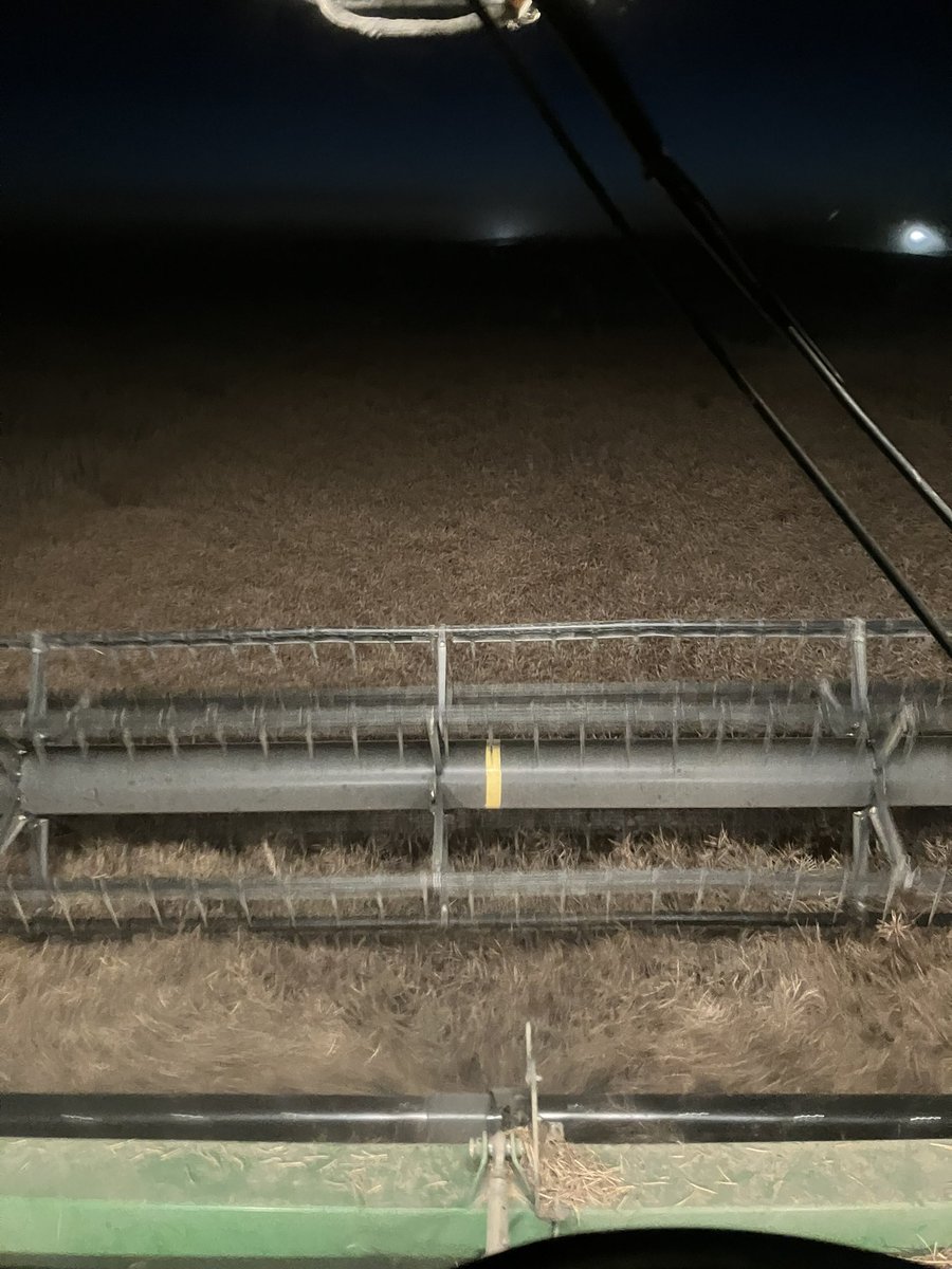 Finally… last night this was the FINAL pass of Harvest 22. It’s now been 3-harvest’s without my dad and the finish line never gets easier. I still catch myself looking over expecting to see him in the combine beside me. Thanks dad for watching over us this harvest! Love ya