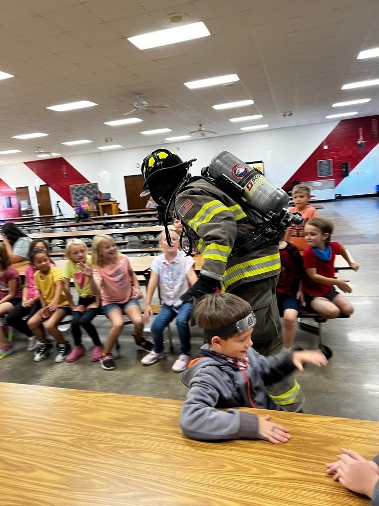 BeebeElementary's tweet photo. The Beebe Fire Department came today to teach our 2nd grade students and teachers about fire safety. 🔥 Thank you BFD for investing in our student’s futures. 🚒 #bbelem #bprd #2groovy https://t.co/vebeli4nyb