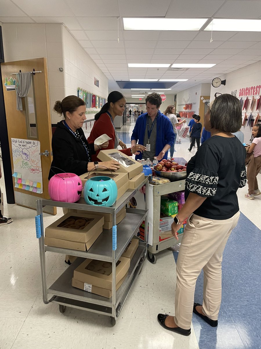 Melissa Bugaj (@jokeofbugaj) on Twitter photo Itās been a fun week! Thereās plenty of Hallway Happiness and a surprise for our incredibly talented & deserving staff with Shadowās Apple Cart. <a href="/KOHara517/">Kirsten O'Hara</a> <a href="/JeremyLichliter/">Jeremy Lichliter</a> <a href="/lrimmel/">Lara Rimmel</a> <a href="/LCPSLegacy/">Legacy Elementary</a> Itās been a fun week! Thereās plenty of Hallway Happiness and a surprise for our incredibly talented & deserving staff with Shadowās Apple Cart. <a href="/KOHara517/">Kirsten O'Hara</a> <a href="/JeremyLichliter/">Jeremy Lichliter</a> <a href="/lrimmel/">Lara Rimmel</a> <a href="/LCPSLegacy/">Legacy Elementary</a>