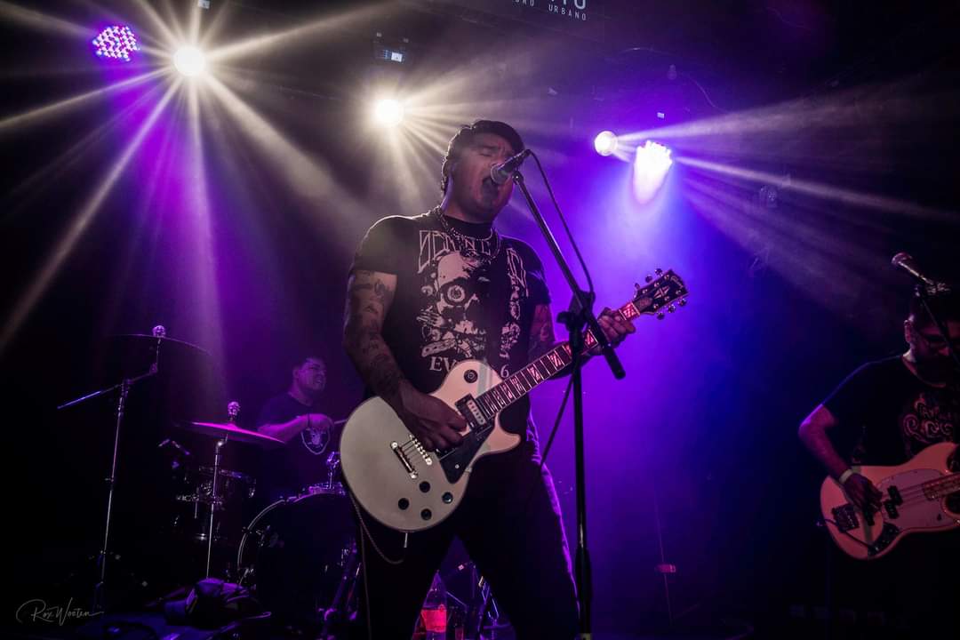 Los esperamos mañana viernes 14 de octubre a partir de las 20:00 hrs en No Somos Nada Distro Café! 
Medellín esq. Viaducto! 
Celebremos juntos nuestro 6to aniversario! 🤟🏼🖤