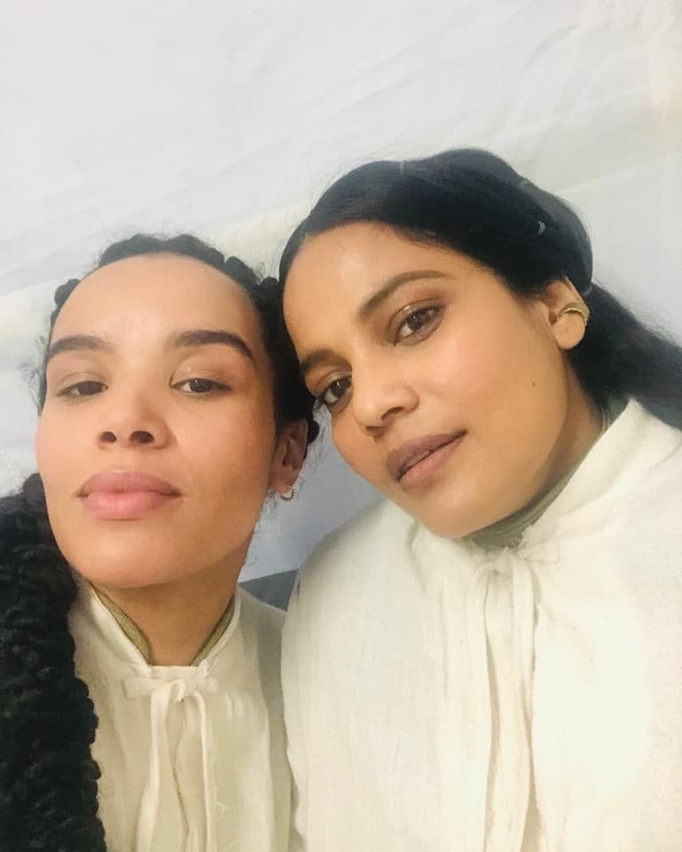 WOT_LaSerie's tweet photo. #BehindTheScenes S01 #TheWheelOfTime #AesSedai ☯️ #Alanna #Moiraine #Liandrin  #Nynaeve #Leane #PriyankaBose #RosamundPike #KateFleetwood  #ZoëRobins #JenniferCheonGarcia #LaRoueDuTemps #WhiteTour #AesSedaiRing #TwitterOfTime https://t.co/9siNA0J5rB