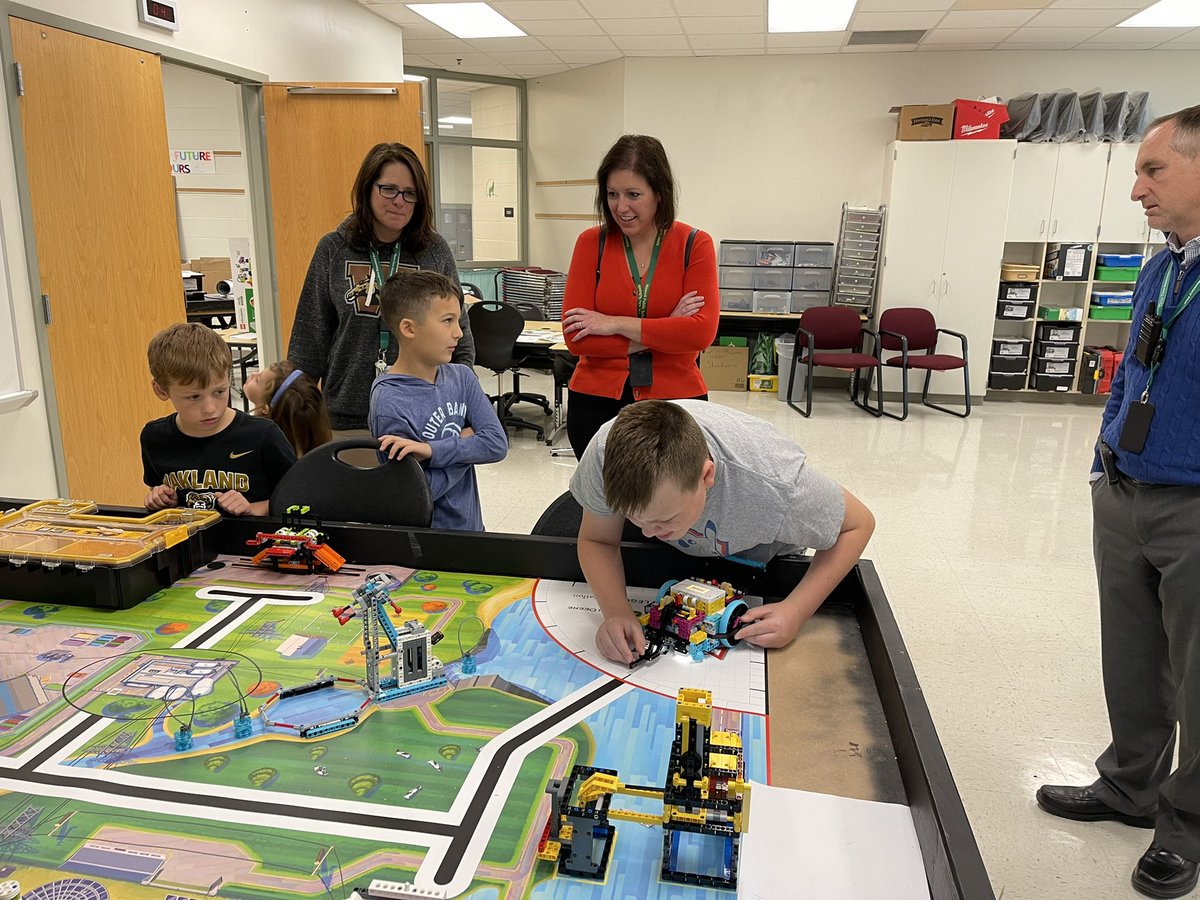 Erin J. MacGregor tweet media