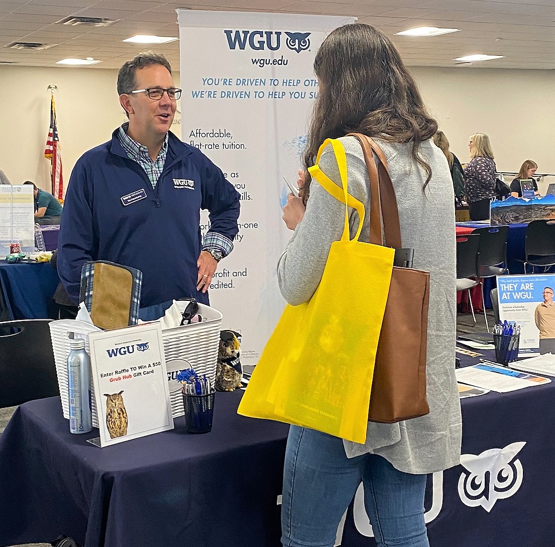 WGUWashington's tweet photo. Our amazing Northwest Region team was in action at a transfer fair in Colorado at @ArapahoeCC, showcasing @wgu's transfer pathways and scholarships for community college students. Getting ready for National Transfer Student Week Oct 17-23
#communitycolleges #pathwaystoopportunity https://t.co/m1keqnRkSv