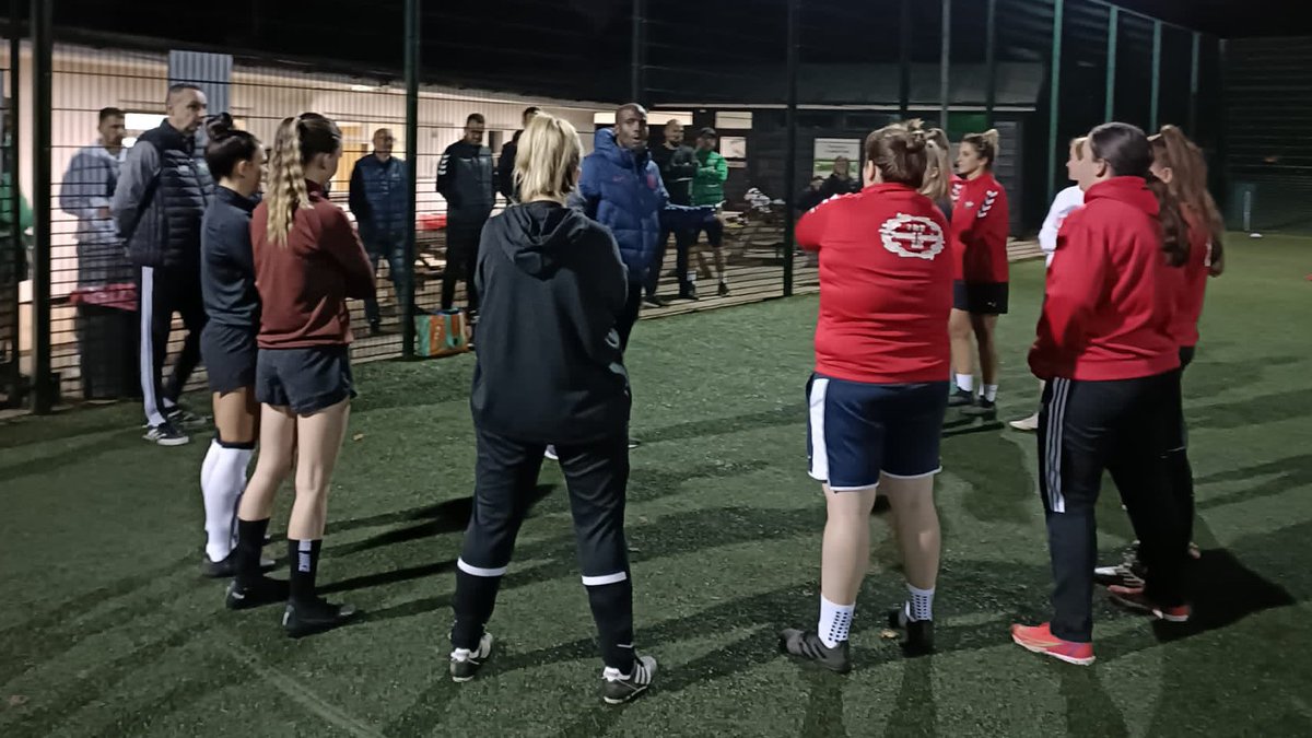 And now putting the theory into practice out on the pitch with the help of players from <a href="/eagles_lfc/">Evergreen Eagles LFC</a>