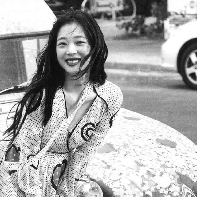 eira152's tweet photo. Miss🤍🥺
#rememberingsulli #SULLI https://t.co/tCYBYag08v