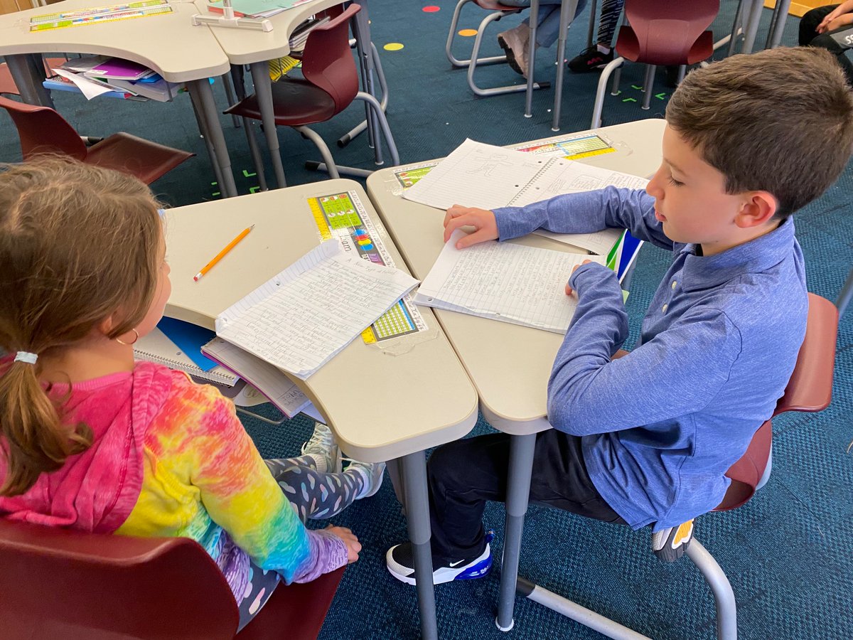 CaedmonFourth's tweet photo. Getting compliments and suggestions from a partner to make our writing even better! #TheCaedmonStory #CaedmonGrade4 #CaedmonWriting https://t.co/fm0lQDX3fl