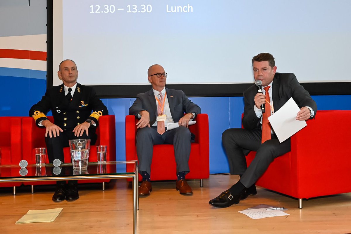 ariejandewaard's tweet photo. Important discussion on export control and compliance rules at 🇺🇸🇳🇱Industry Days @NLintheUSA Building trust &amp; relationships are key for a smart use of export &amp; compliance procedures. Speeding up procurement and at the same time keep our knowledgeable base safe  @Defensie_DMO https://t.co/VT7cQXBkmj