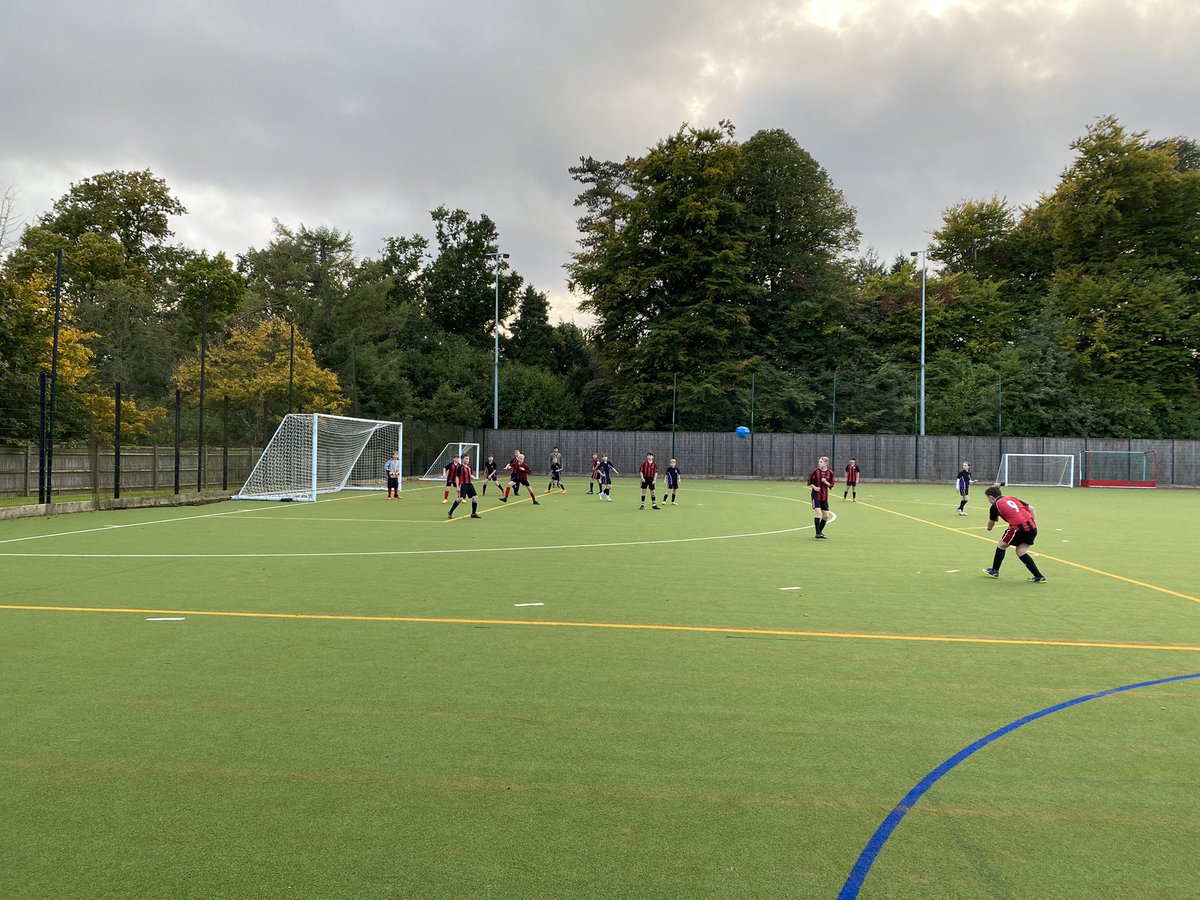 Y8 continue to improve with a battling performance that saw them lose a tense game with SKA 4-2. Rhys C picking up a well-deserved motm award!!
