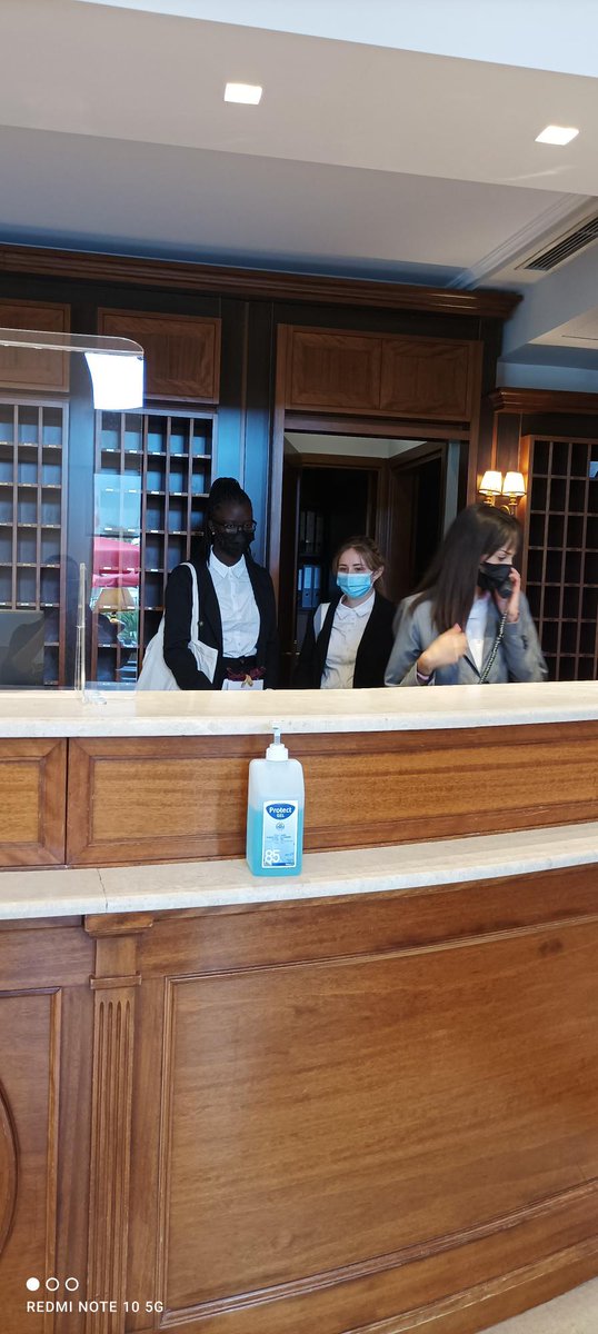 Ouvrir son esprit, Enrichir sa culture professionnelle  en bénéficiant d'une PFMP à l'étranger: 4 élèves de  MA du <a href="/LyceeSWeil21/">Lycée Simone WEIL- Dijon</a> <a href="/AcademieDijon/">Académie de Dijon</a>  s'inscrivent dans ces objectifs avec une PFMP en Grèce à Thessalonique au grand Hôtel Palace. Merci à  #ErasmusPlus et aux équipes!