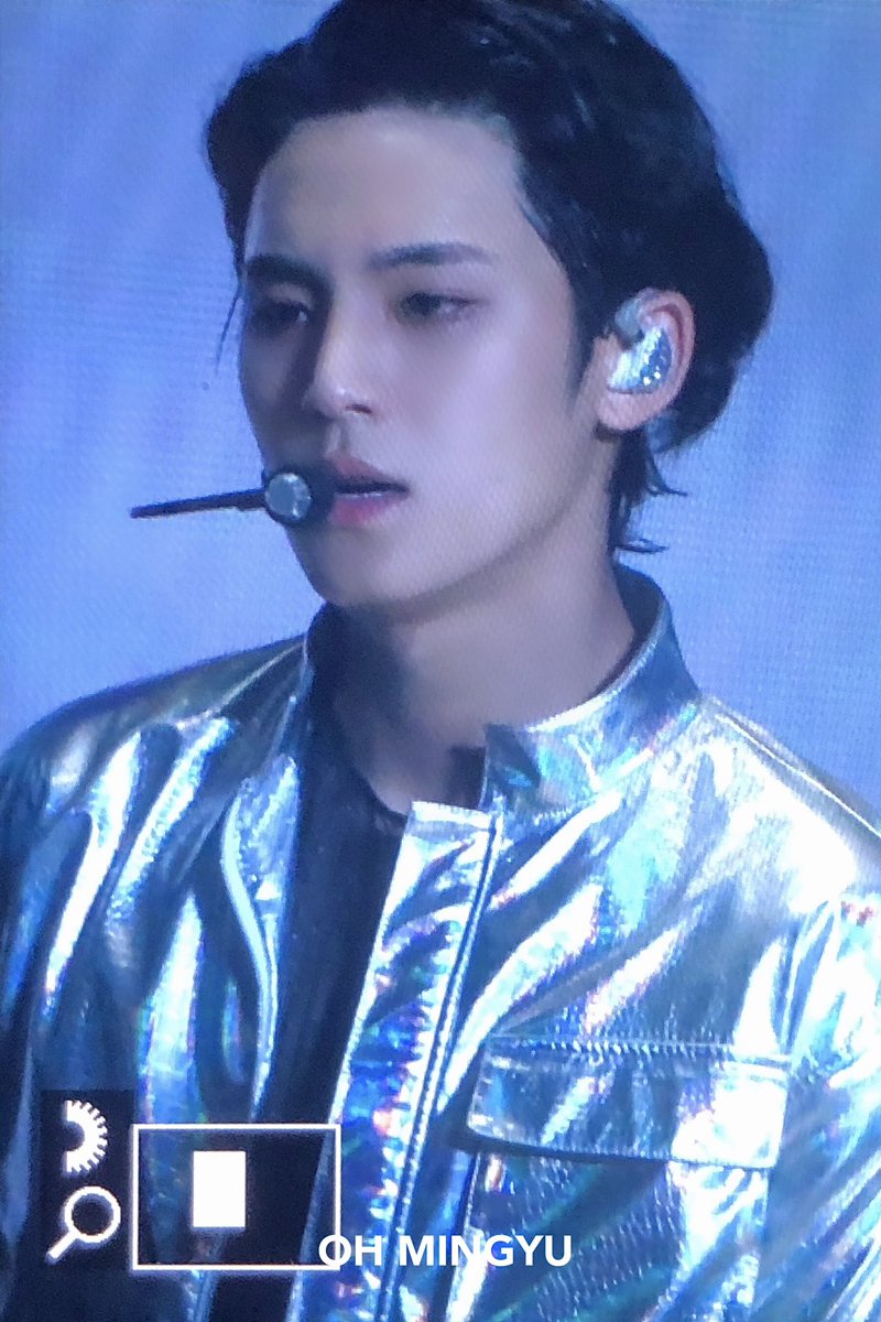 221013
#민규 #MINGYU 
#세븐틴 #SEVENTEEN