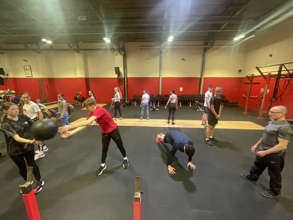 NorthWWalesathletics tweet media