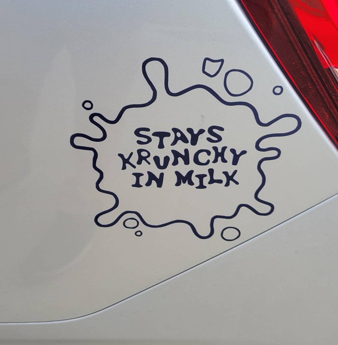 The_Pizz4_Guy's tweet photo. Finally getting around to adding some decals to my new (to me) car. It's not multi-colored, but I like the way this @SKIMPod one looks. :) https://t.co/mgtTwNPzew