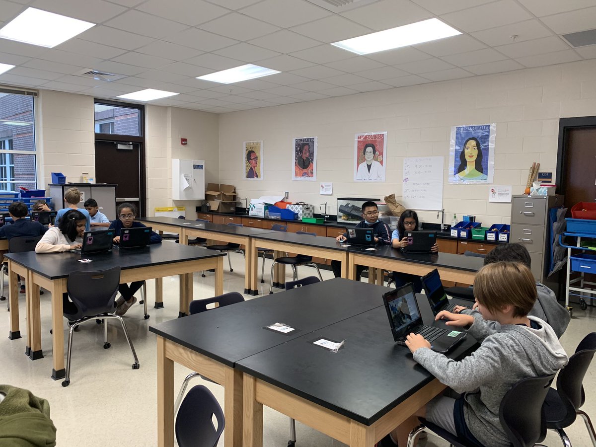 ShenanigansStem's tweet photo. Austin’s 5th graders are hard at work designing their self-sustaining farms. #NatParkChallenge @dacia92 @NPSEducation #expeditionsineducation @AustinElemDCSD @DCSDSTEM @dcsdctae @DCSDRegion1 https://t.co/WYdW1uOa1e