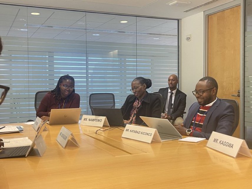 CSBAGUGANDA's tweet photo. Discussion ongoing Enhancing Domestic Revenue Mobilisation through meaningful citizen participation in AfCFTA, and equitable resource allocation
#AMCSO22 #IMFMeetings https://t.co/yZi893EcBN
