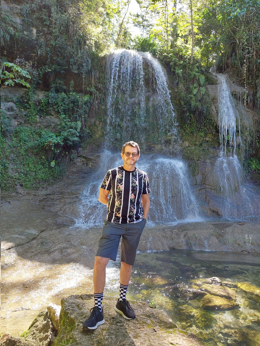Joseosantana2's tweet photo. Salto Collazo, San Sebastian, Puerto Rico 🇵🇷 https://t.co/GYANlUoHoU