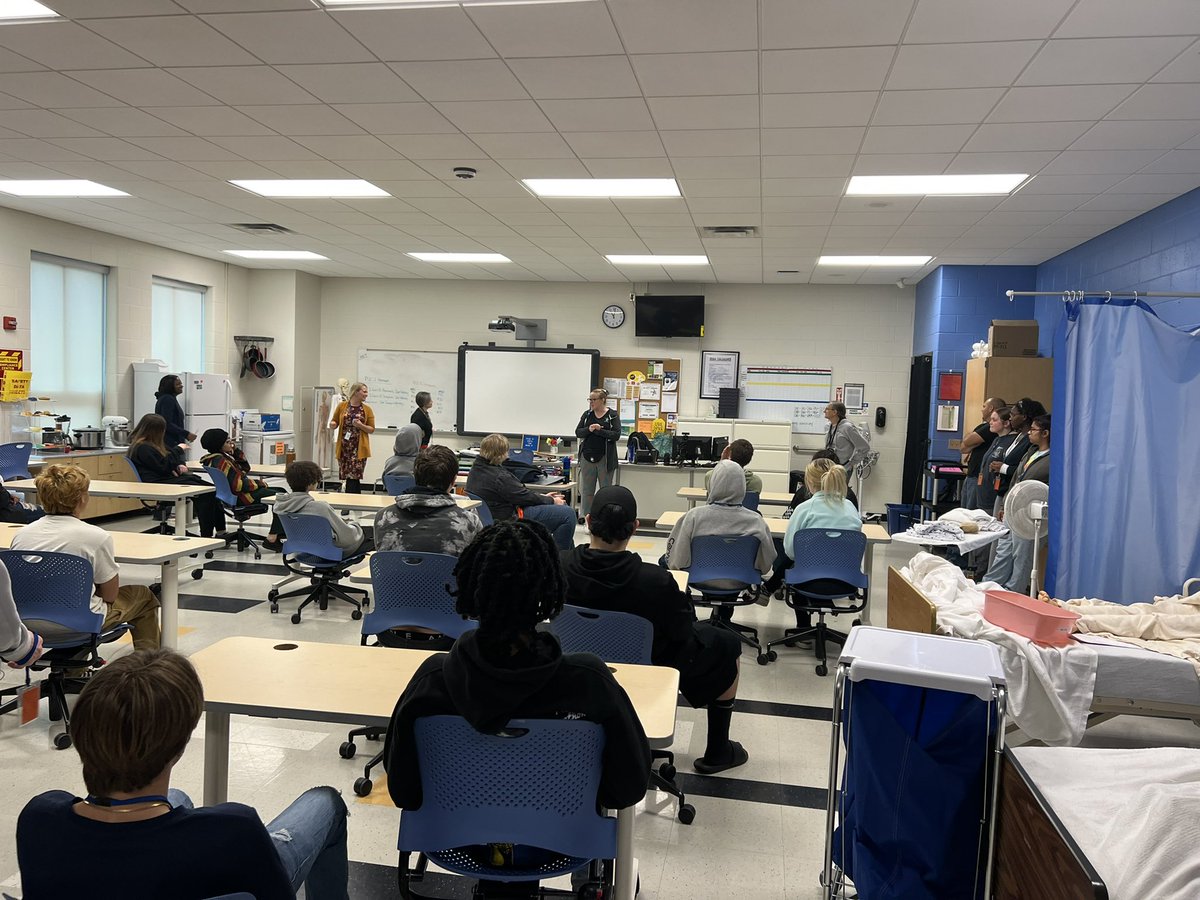 SEP_Harbor's tweet photo. Students traveled to @jobcorps to explore post secondary options. https://t.co/QZ4dK1hkDs