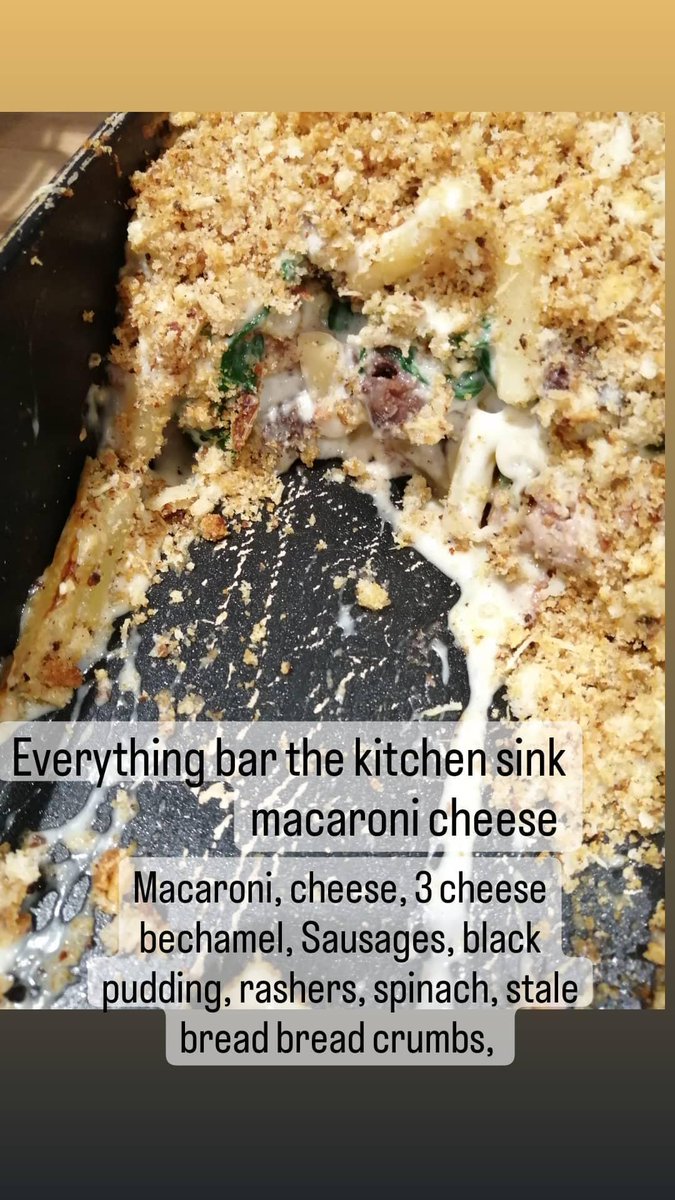 katelawlorchef's tweet photo. Tonight's dinner ended up  left over bits in the fridge macaroni cheese, spinach, broccoli, black pud, Sausages, rashers and 3 cheese bechamel with left over baguette crumb #nowastedinner #usingupleftovers https://t.co/WOd4sK26D3