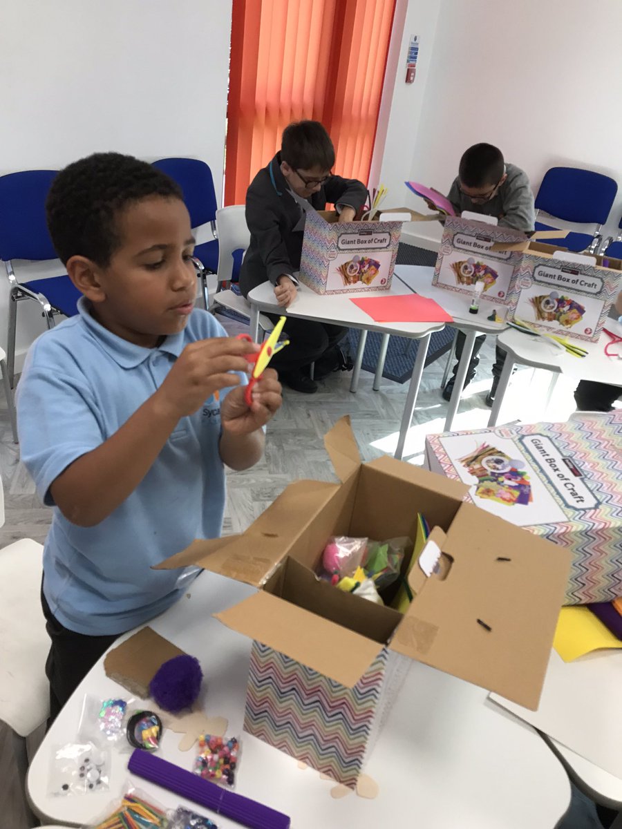 Families <a href="/sycamorelead/">Sycamore Academy</a> <a href="/jubileelead/">Jubilee Academy</a> involved in our Family Arts project over the summer <a href="/ChalleNGeNottm/">ChalleNGe</a> can continue the fun with these cool craft boxes from <a href="/CraftsCouncilUK/">Crafts Council UK</a> @MightyCreatives #Imagine #ArtForAll #Organise