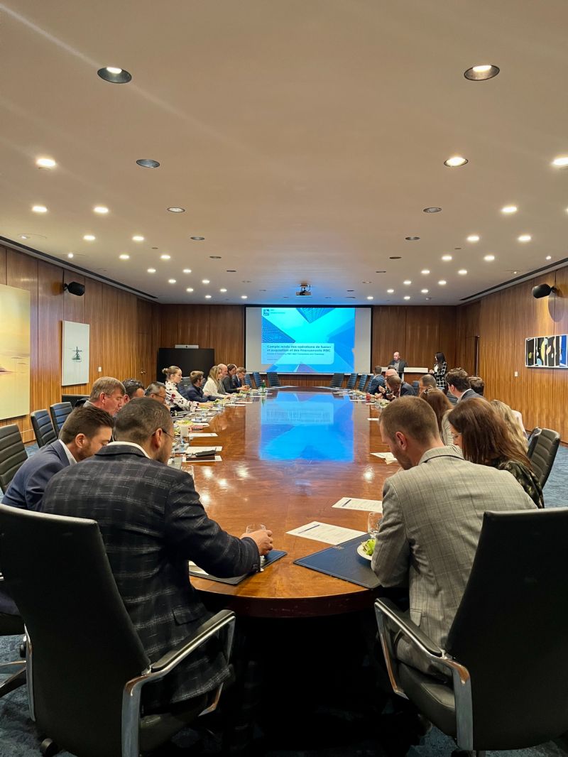 Table ronde du <a href="/mandaclubcanada/">M&A Club Canada</a> ce midi chez <a href="/RBCfr/">RBC FR</a>: Compte rendu des opérations de fusion et acquisition et des financements RBC

Un grand merci à nos présentateurs Sherine Morsi &amp; Mark Anthony Serri!

Inscrivez-vous à nos prochaines rencontres :
lnkd.in/dDf6iAgH