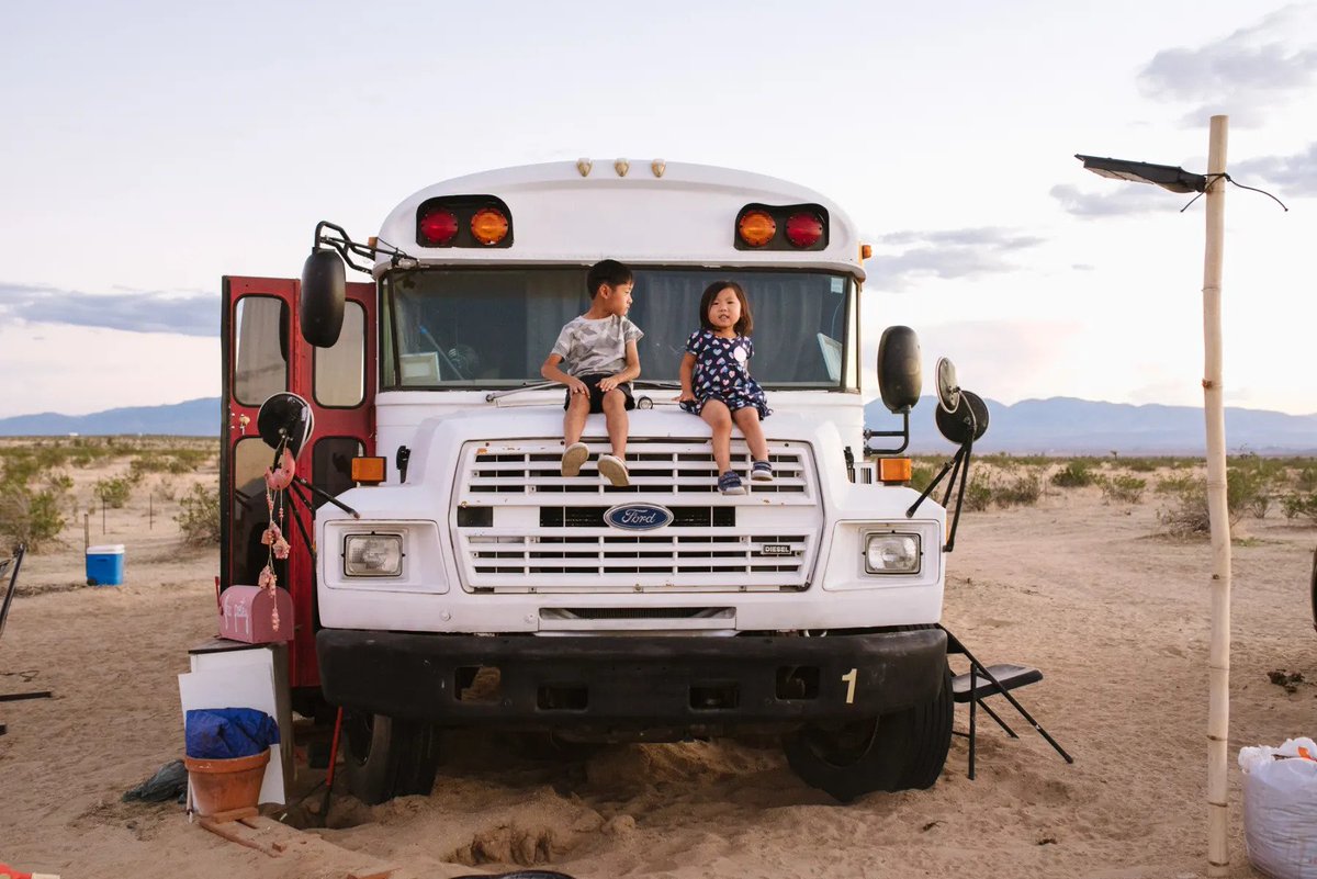 StarrySkoolie's tweet photo. The quintessential LA desert photo doesn't exis--

📸: Tiffany Luong
🙋🏾‍♀️: Liam and Libby https://t.co/eCMdyf1XBt