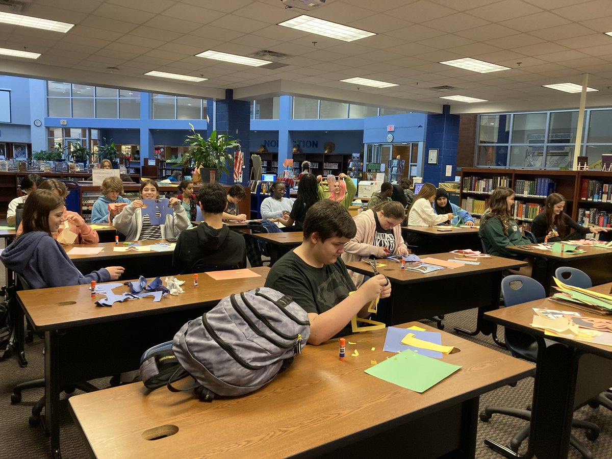McGrawML's tweet photo. More #HispanicHeritageMonth2022  fun in the @CosbyLibrary with Trivia and Papel Picado! #WeAreCosby #ccpslibraries https://t.co/h33IawmNRy