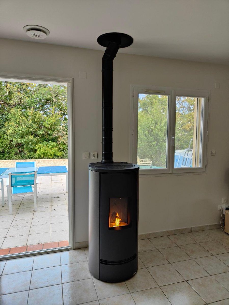 Le Confort Du Feu tweet media