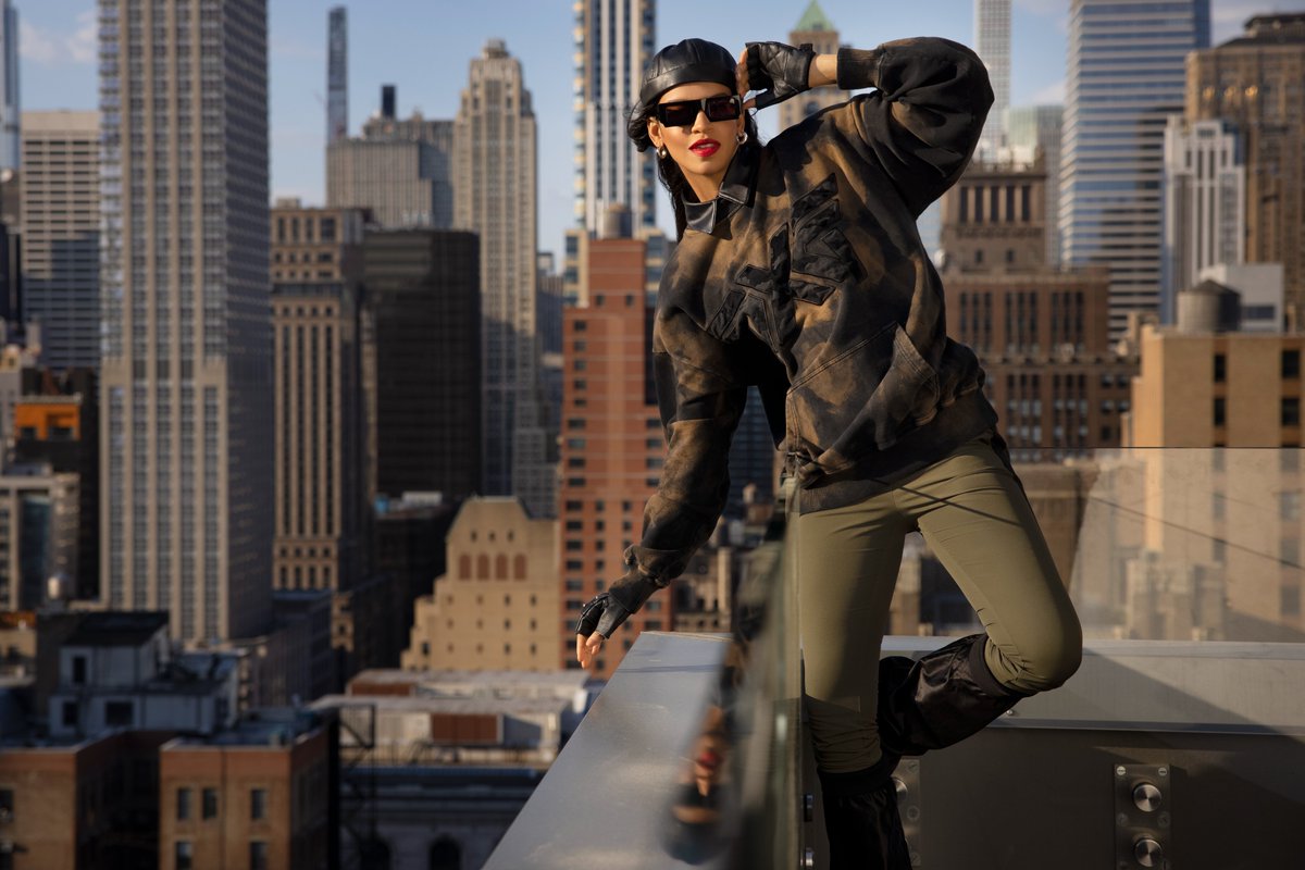 WulfCasting's tweet photo. New work for @PXG Golf! Coming at you from the NYC rooftops- check the full campaign here: https://t.co/lFCzfpb742 #WulfCasting #Models #MadeInNY #Casting https://t.co/4VyYpbOypX