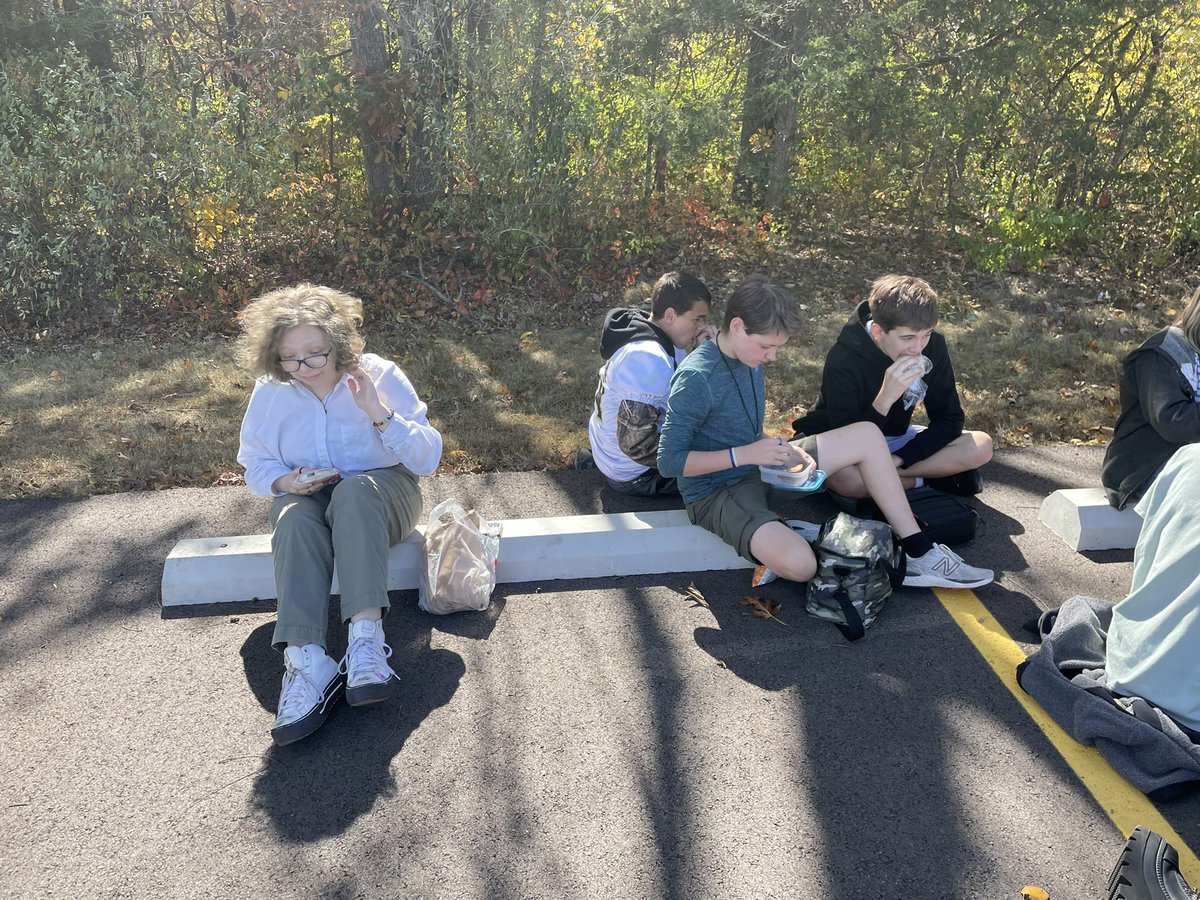 MrsReadnour's tweet photo. Diary of Anne Frank Field Trip… more fun to share! Learning and time with friends - great combination! 😊 #ALittleWindy #WindsorWay @WMSowls https://t.co/is8CwBbGWz