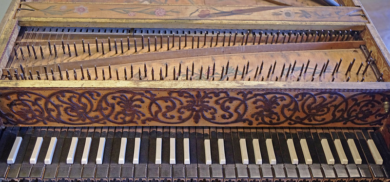 KingstonBaroque's tweet photo. 🎶 Our next concert, 'Folk In Baroque: Music and Tales from the British Isles' takes place at 5:15pm on Friday, November 18th 2022 at St. James Anglican Church (10 Union St.) 🎹 https://t.co/0gsF6hzIGs