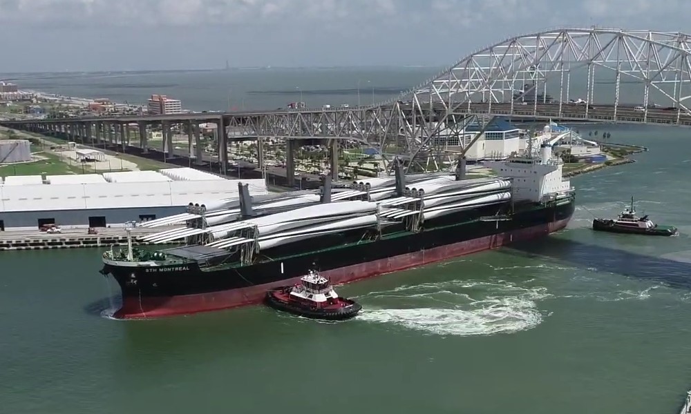 Splash_247's tweet photo. Diana Shipping fixes Sea Trade ultramax purchase to Cargill https://t.co/1uOcwq5ZQv https://t.co/IbgSXKJRYP