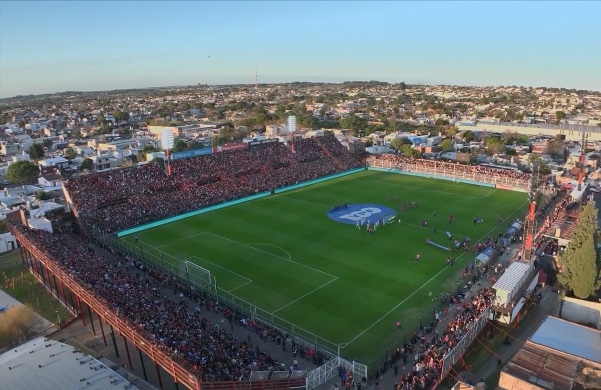 Salen once, alienta toda una Provincia. #TodosJuntos, por ustedes, por nosotros, por #Patronato.

#VamosPatrón 🖤❤️ ¡Se puede! 🙏