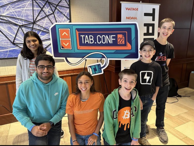 autumndomingo_'s tweet photo. At @tabconf with @GenBitcoiners. Thanks to the TabConf organizers for organizing this amazing conference with high signal and amazing people. https://t.co/TVzwUKXIHF