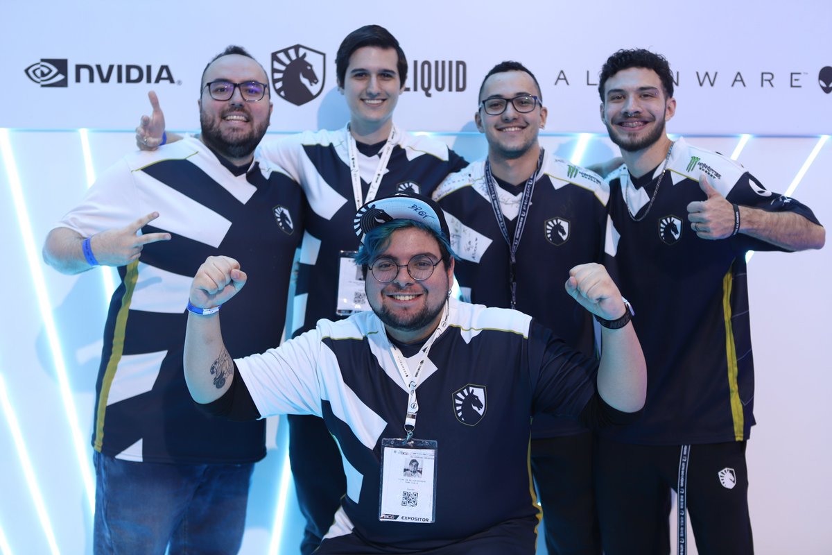 Aaaah mas vc já postou foto com eles

Não ligo toma mais duas
📸<a href="/guicaielli/">Gui Caielli</a>