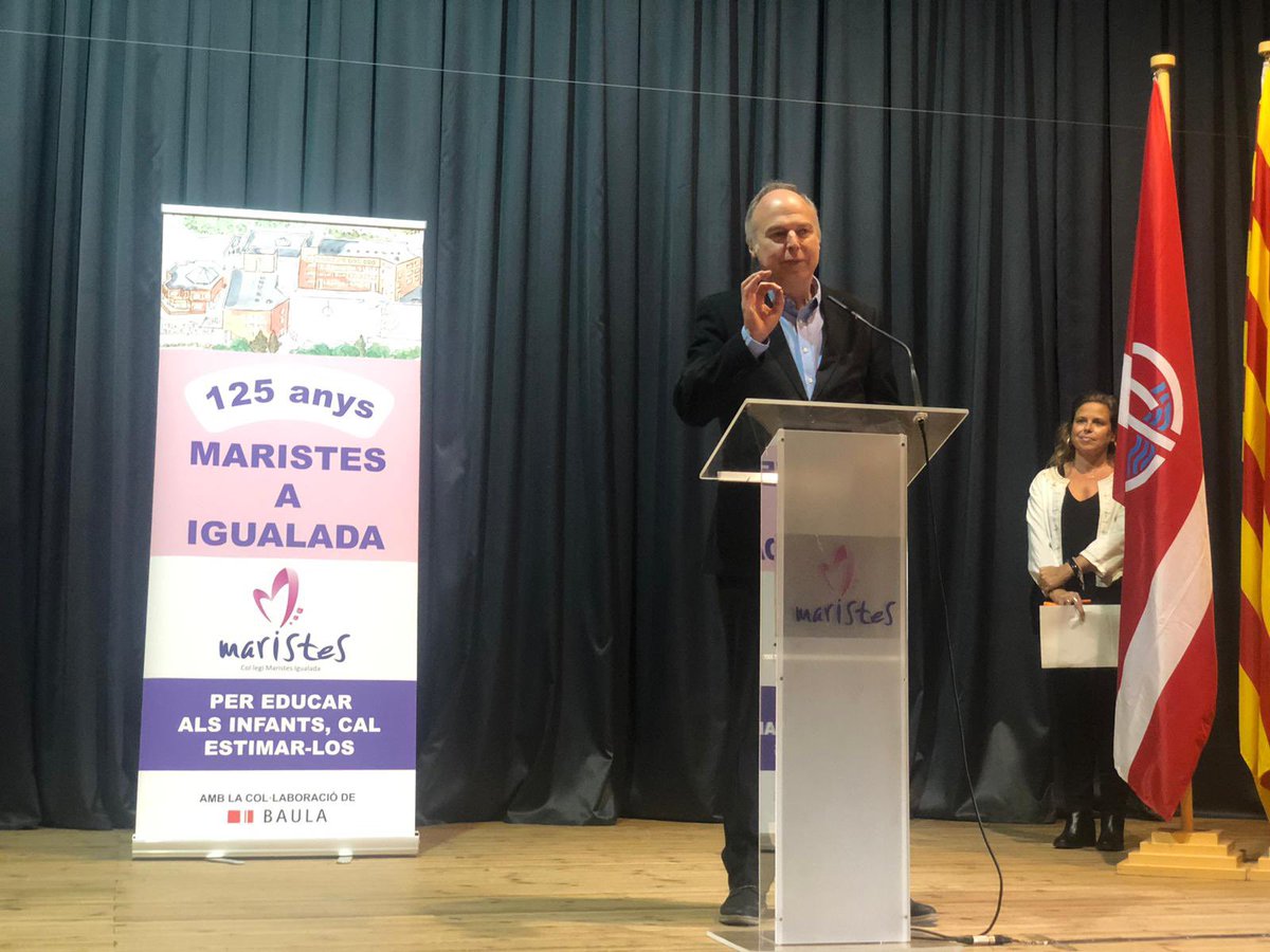 MaristesCat's tweet photo. Agraïm la presència de la comunitat educativa d’Igualada. De l’alcalde, @marccastells; del director dels Serveis Territorials del #Penedès, Josep Maria Colomé; del Vicari general del #BisbatdeVic, Josep M. Riba, i del Provincial de L’Hermitage, G. Gabriel Villa-Real. @ajigualada https://t.co/BsXMB9Sh7k
