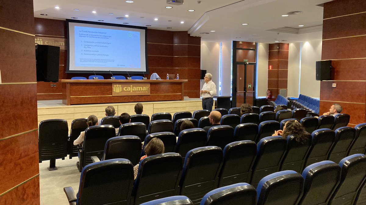 Recordamos que el próximo martes día 18 terminaremos el Ciclo de Jornadas de Desarrollo Empresarial, ofrecidas por el <a href="/cdIagrocv/">cdIagrocv</a> y patrocinadas por <a href="/Cajamar/">Grupo Cajamar</a> + info &amp; cinnoagrocv.com/ciclo-de-jorna… &amp; inscripciones aquí: cinnoagrocv.com