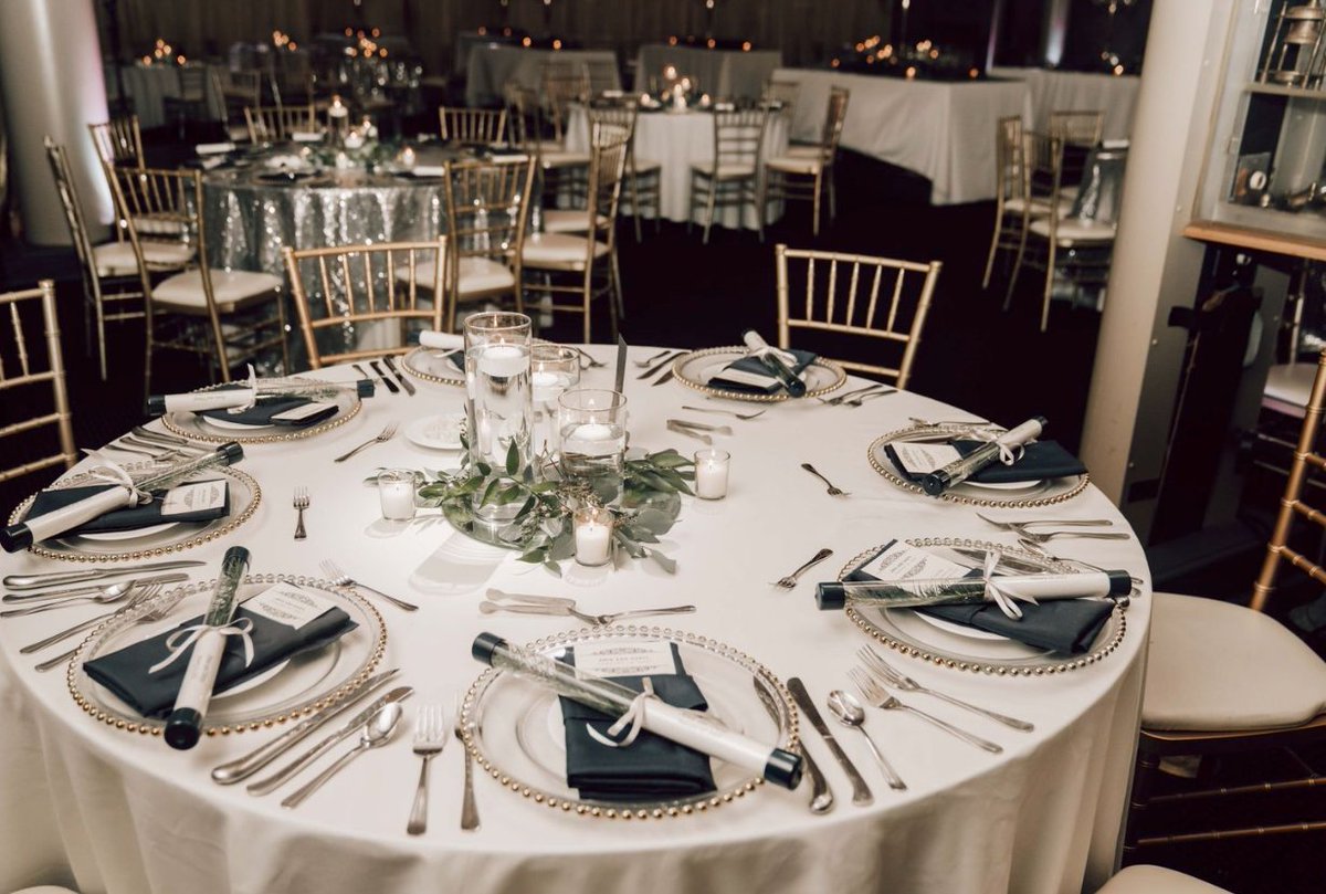 BellEventCentre's tweet photo. It's #TableThursday! Check out some of our table decor. Every little detail matters at the Bell!

#wedding #weddingvenues #venue #cincinnati #cincinnativenues https://t.co/IjL8C1fS8D
